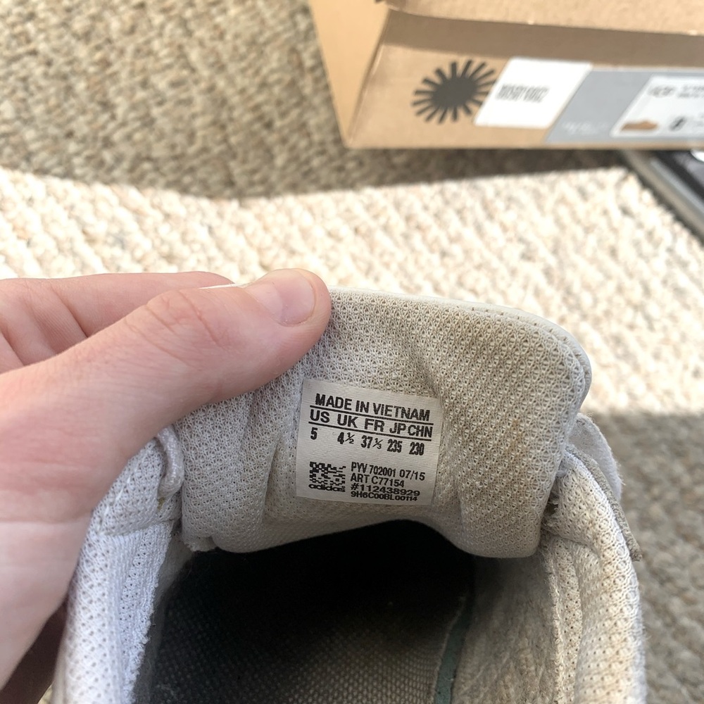 Adidas - Picture 3 of 4